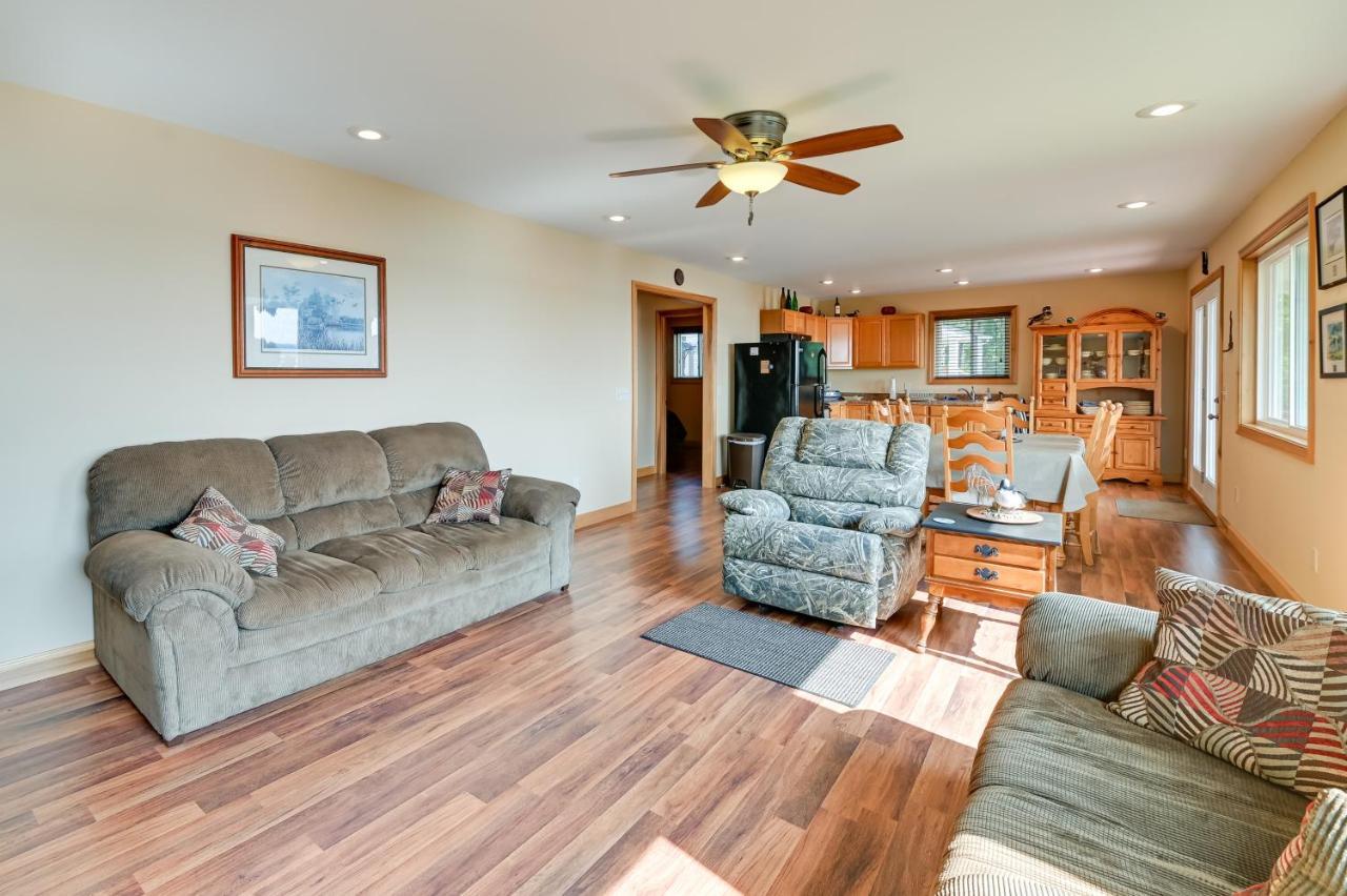 Kentucky Lake Getaway With Lookout Deck, Water View! New Concord Εξωτερικό φωτογραφία