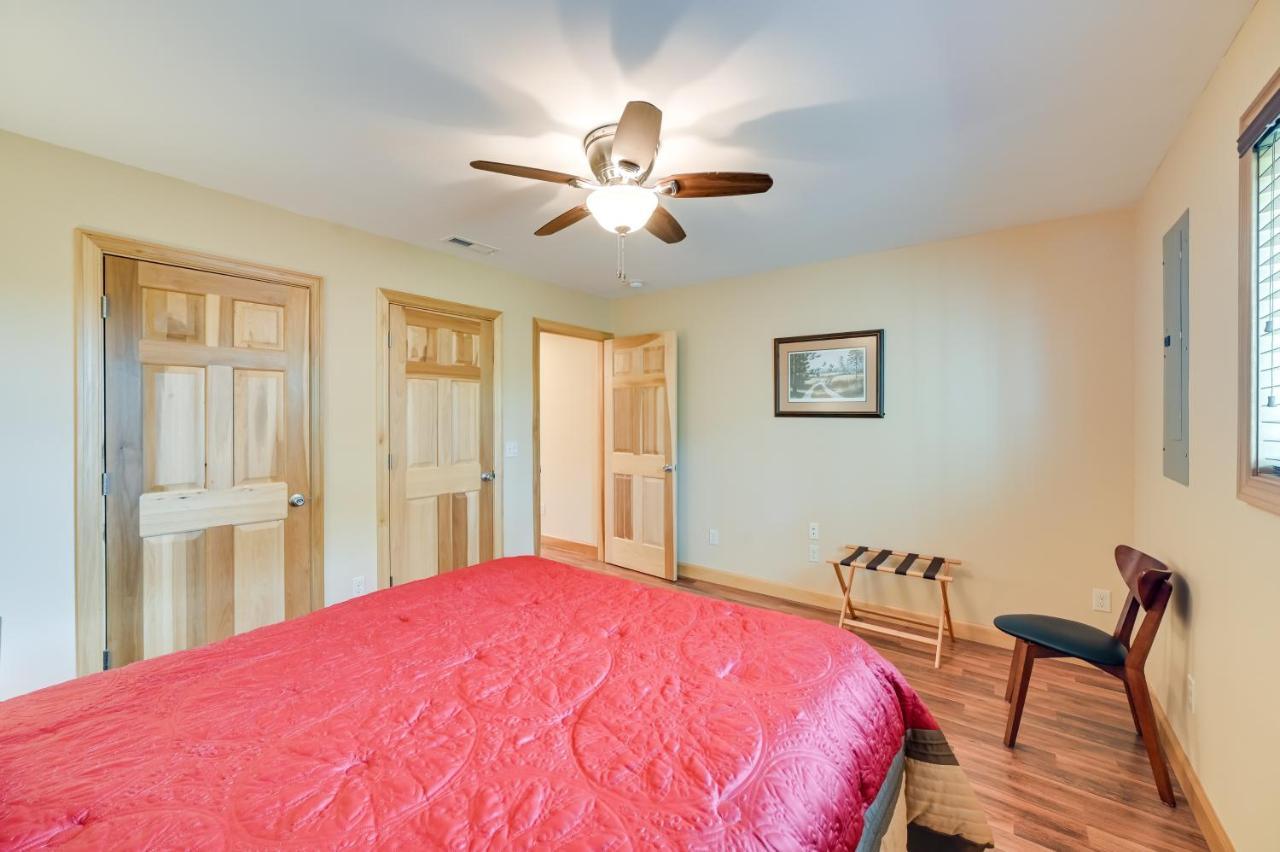 Kentucky Lake Getaway With Lookout Deck, Water View! New Concord Εξωτερικό φωτογραφία