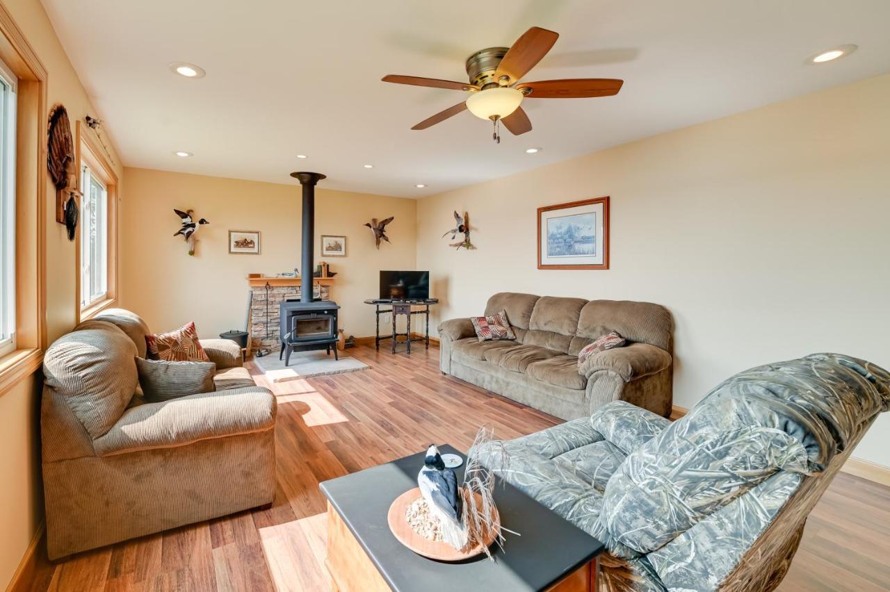 Kentucky Lake Getaway With Lookout Deck, Water View! New Concord Εξωτερικό φωτογραφία