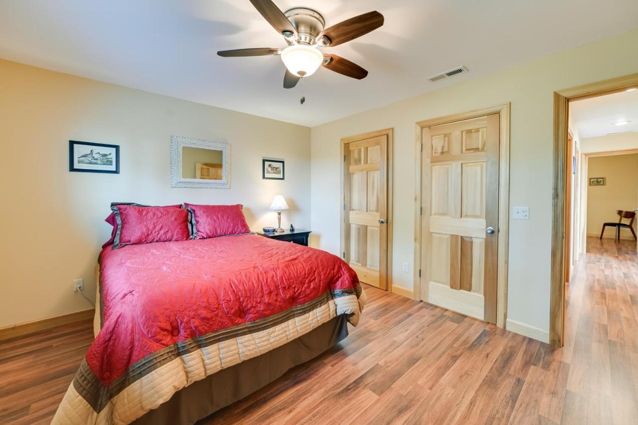 Kentucky Lake Getaway With Lookout Deck, Water View! New Concord Εξωτερικό φωτογραφία